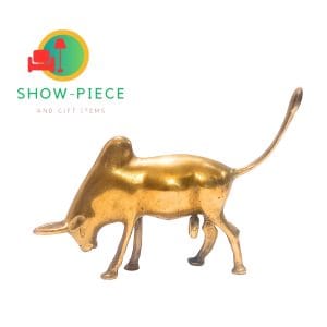Brass antique cow statue showpiece and home decor.