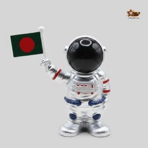 Solar-Powered-Astronaut-Toy